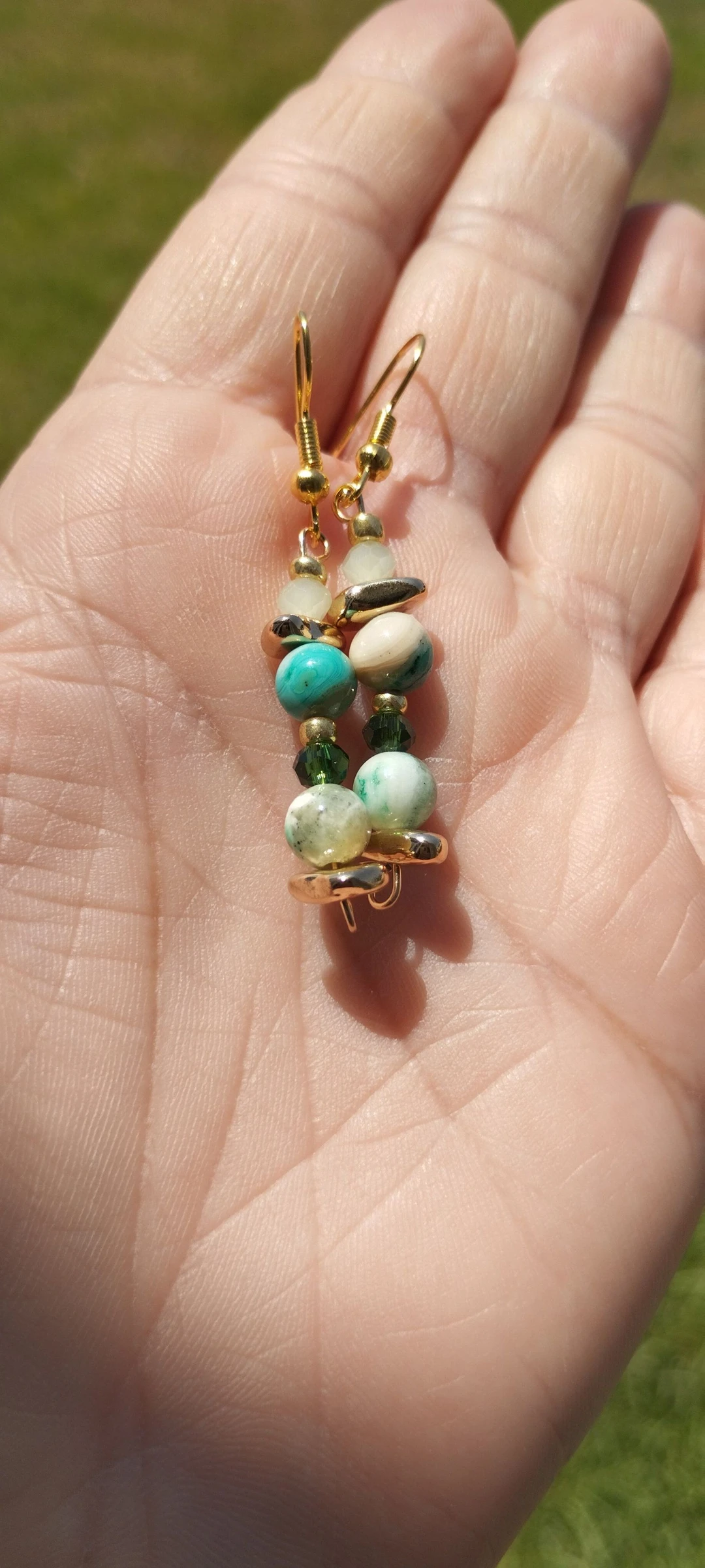 🍀🧿🪨Preciosos Pendientes de Angelita Verde y Hematitas Naturales chapadas en Oro💛🍀🧿 – photo 7